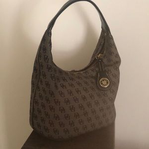 SOLD Dooney & Bourke handbag
